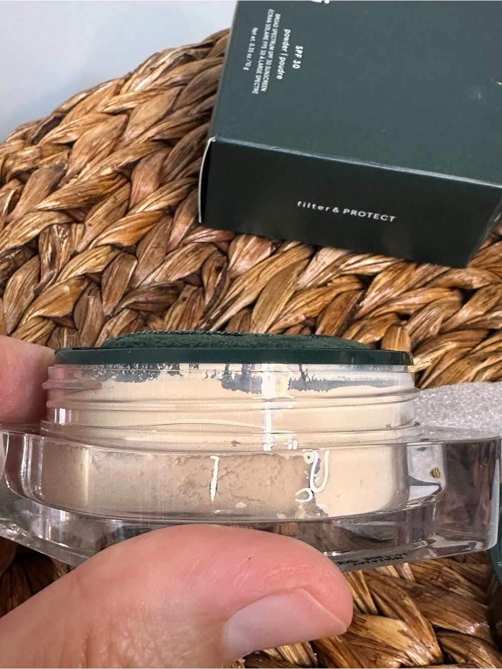 NOB Ciele shade 01 filter and protect SPF 30 blurring finishing setting powder